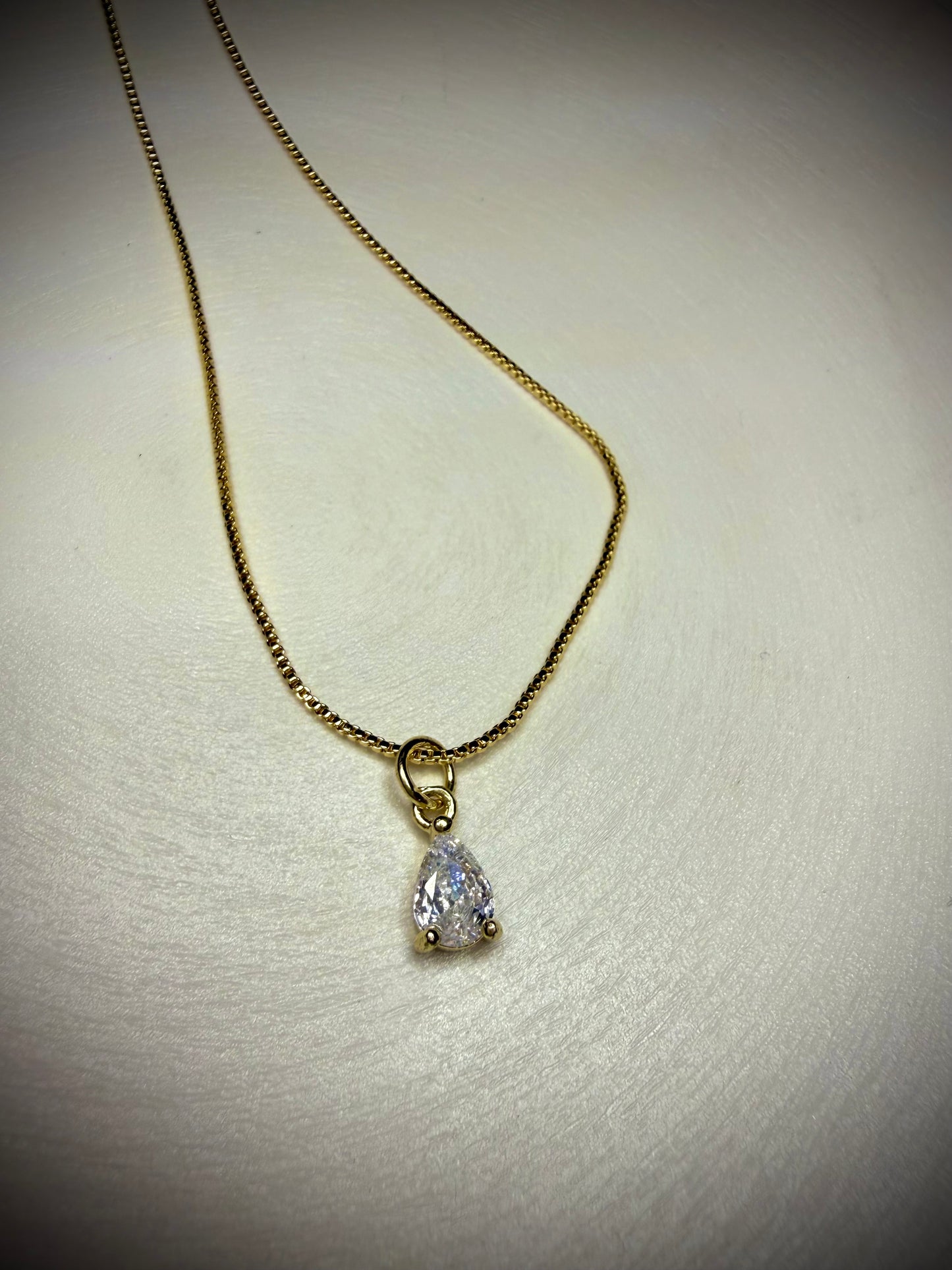 Collar Crystal Drop Mini (Baño de Oro 18K)
