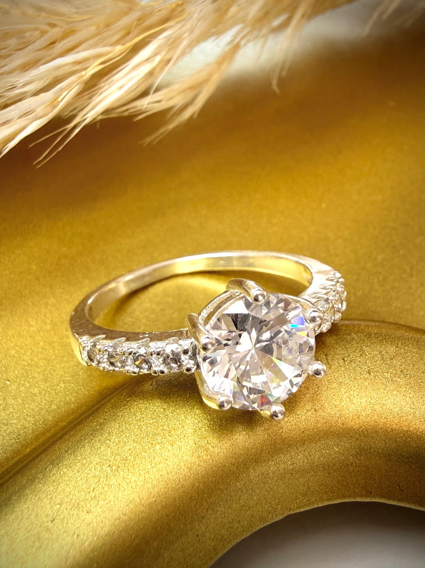 Anillo Solitario Clásico (Plata Italiana 925)