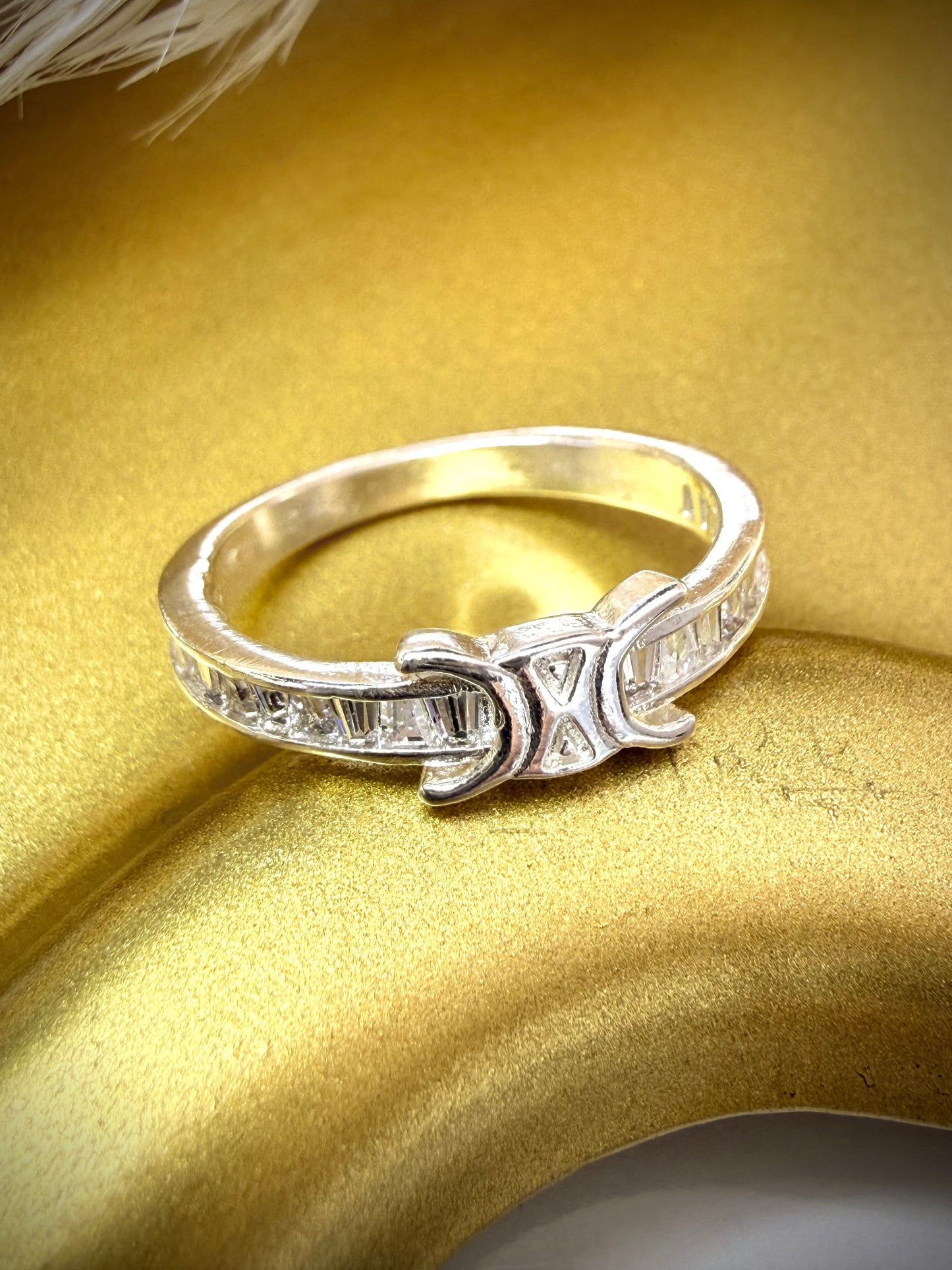 Anillo Símbolo Lunar (Plata Italiana 925)