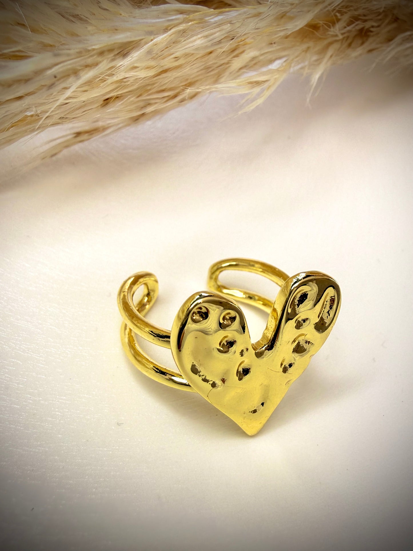 Anillo Corazón Texturizado (Baño de Oro 18K)