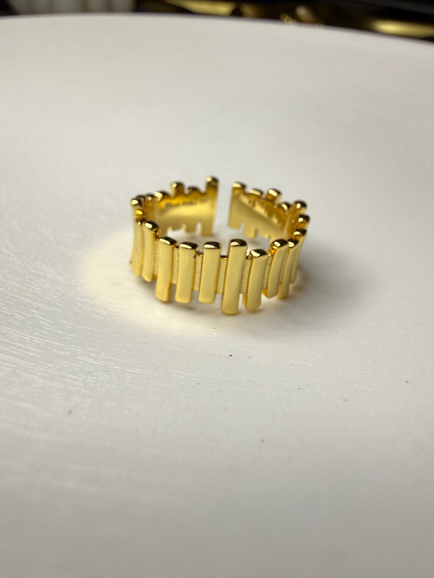 Anillo Atenea (Baño de Oro 18K) Talla 13 - Ajustable