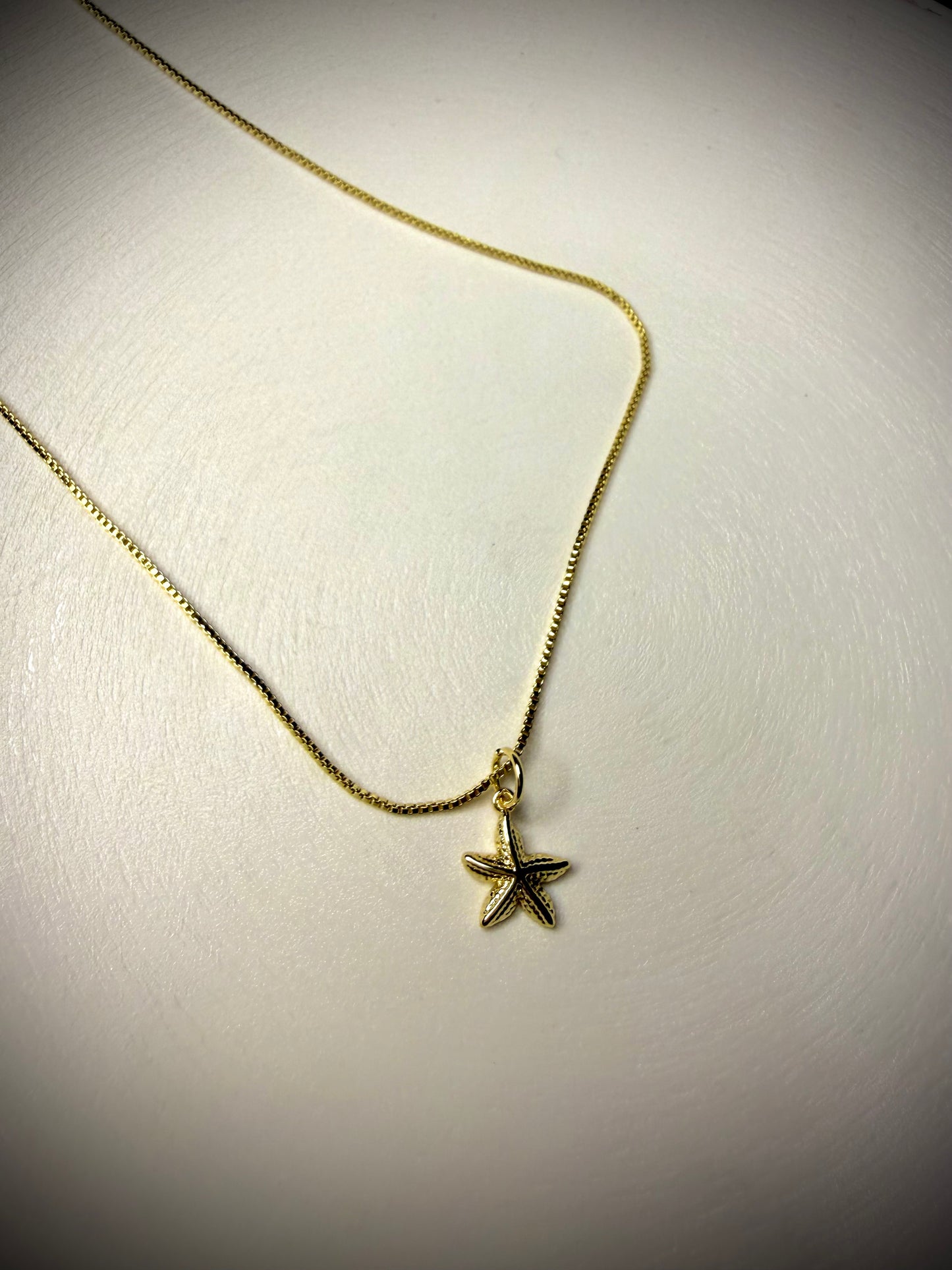 Collar Estrella de Mar (Baño de Oro 18K)