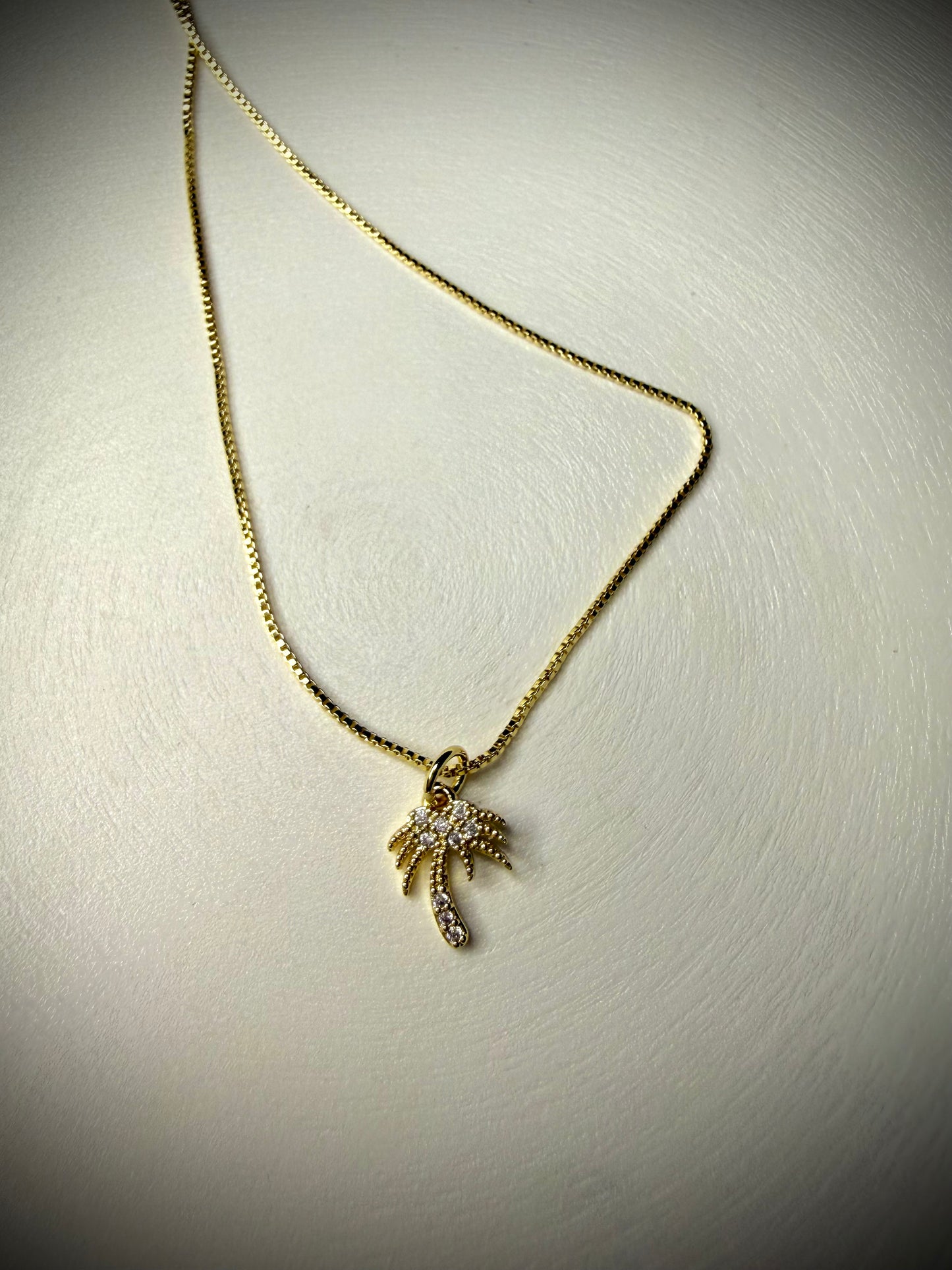Collar Palmera Tropical (Baño de Oro 18K)
