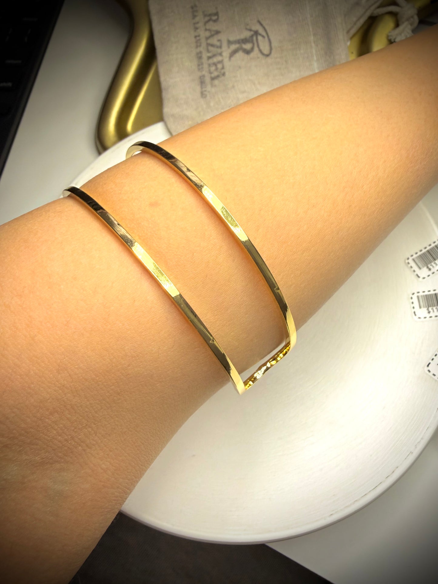 Brazalete Golden Minimal (Baño de Oro 18K)