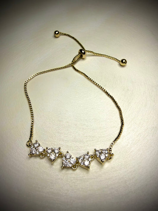 Pulsera Corazones Eternos (Baño de Oro 18K)