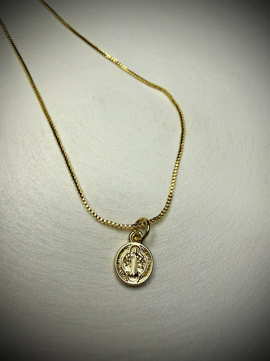 Collar San Benito Mini (Baño de Oro 18K)