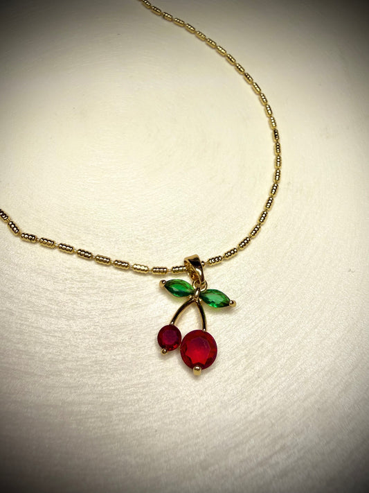 Collar cerezas (Baño de Oro 18K)