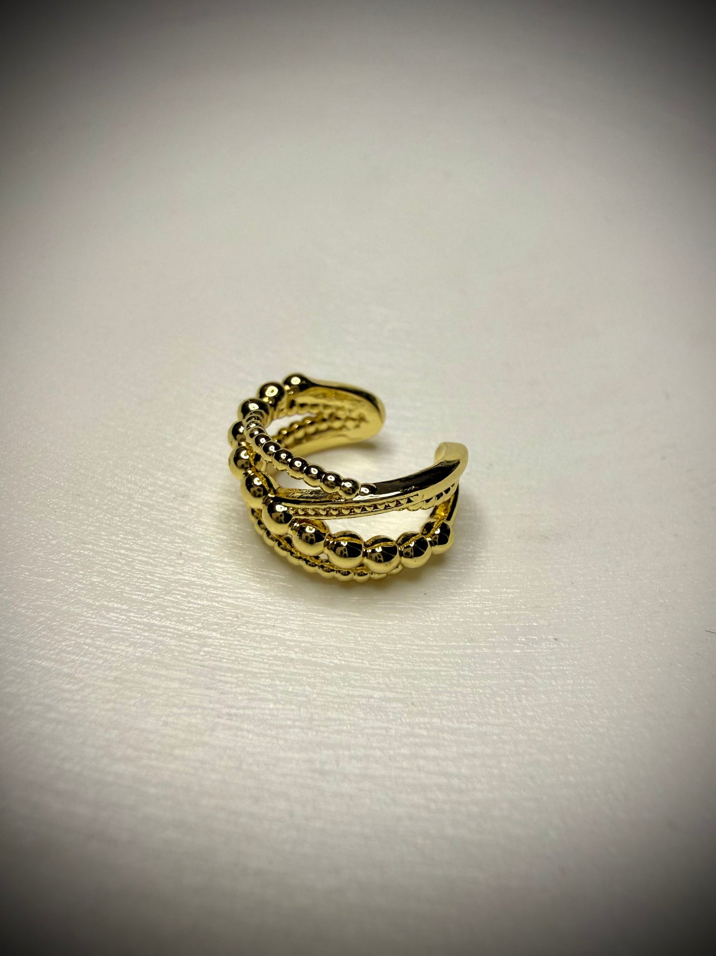 Ear Cuff Triple Línea (Baño de Oro 18K)