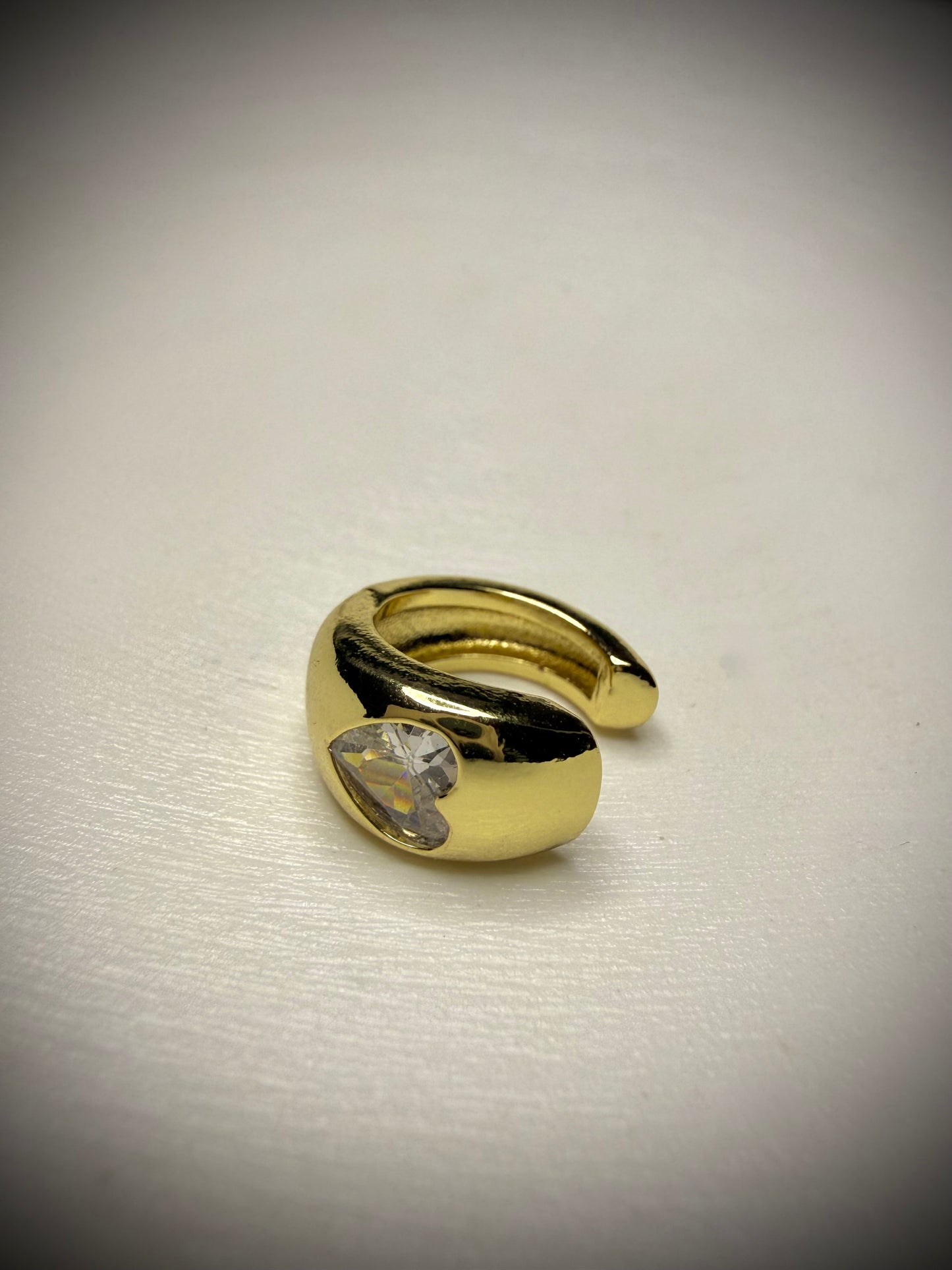 Ear Cuff Cristal Irregular (Baño de Oro 18K)