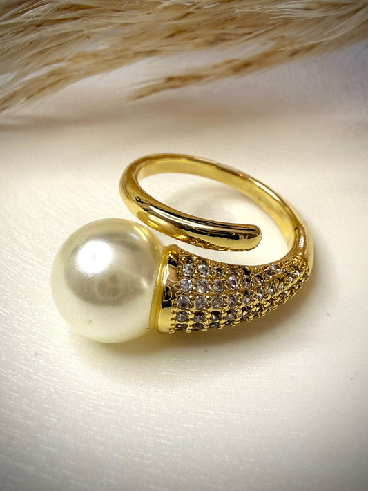 Anillo Dorado Ola con Circonitas (Baño de Oro 18K) Ajustable