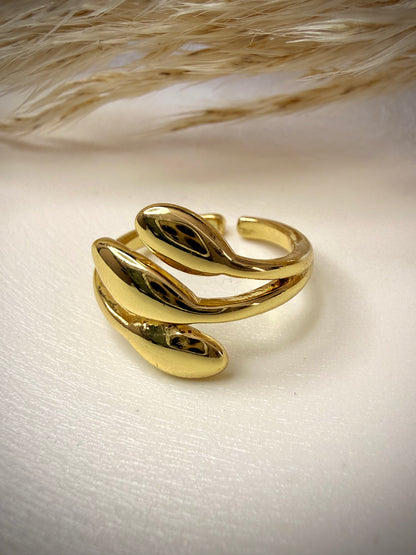 Anillo Abstracto Minimalista (Baño de Oro 18K)