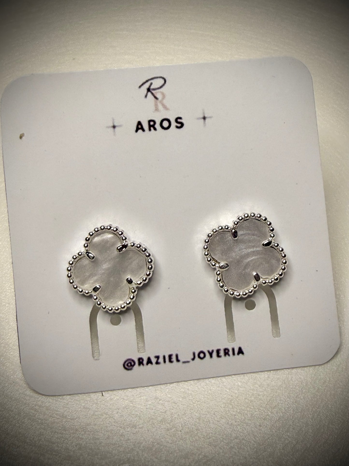 Aros Trébol Nácar (Plata Italiana 925)