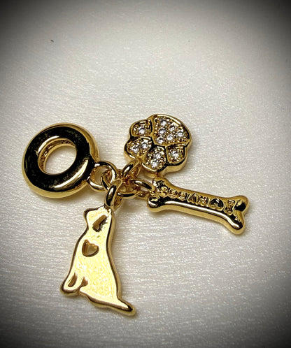 Charm Perrito & Huellita Pavé (Baño de oro 18K)