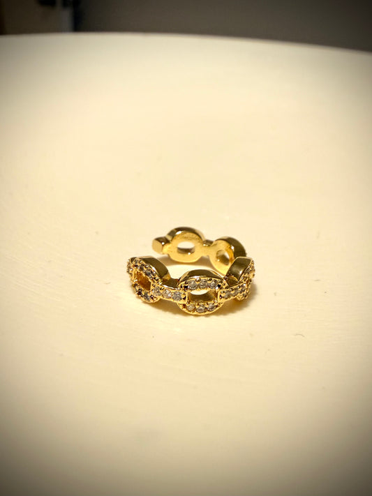 Ear Cuff Eslabones con Brillo  (baño de oro 18k)