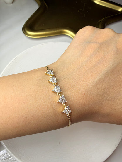 Pulsera Corazones con Circones Baño de Oro 18K (Ajustable)