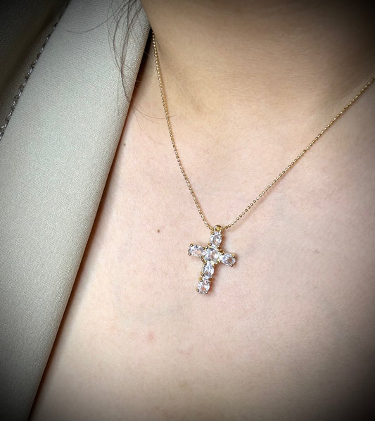 Collar Cruz Brillante Baño de oro 18k - Ajustable