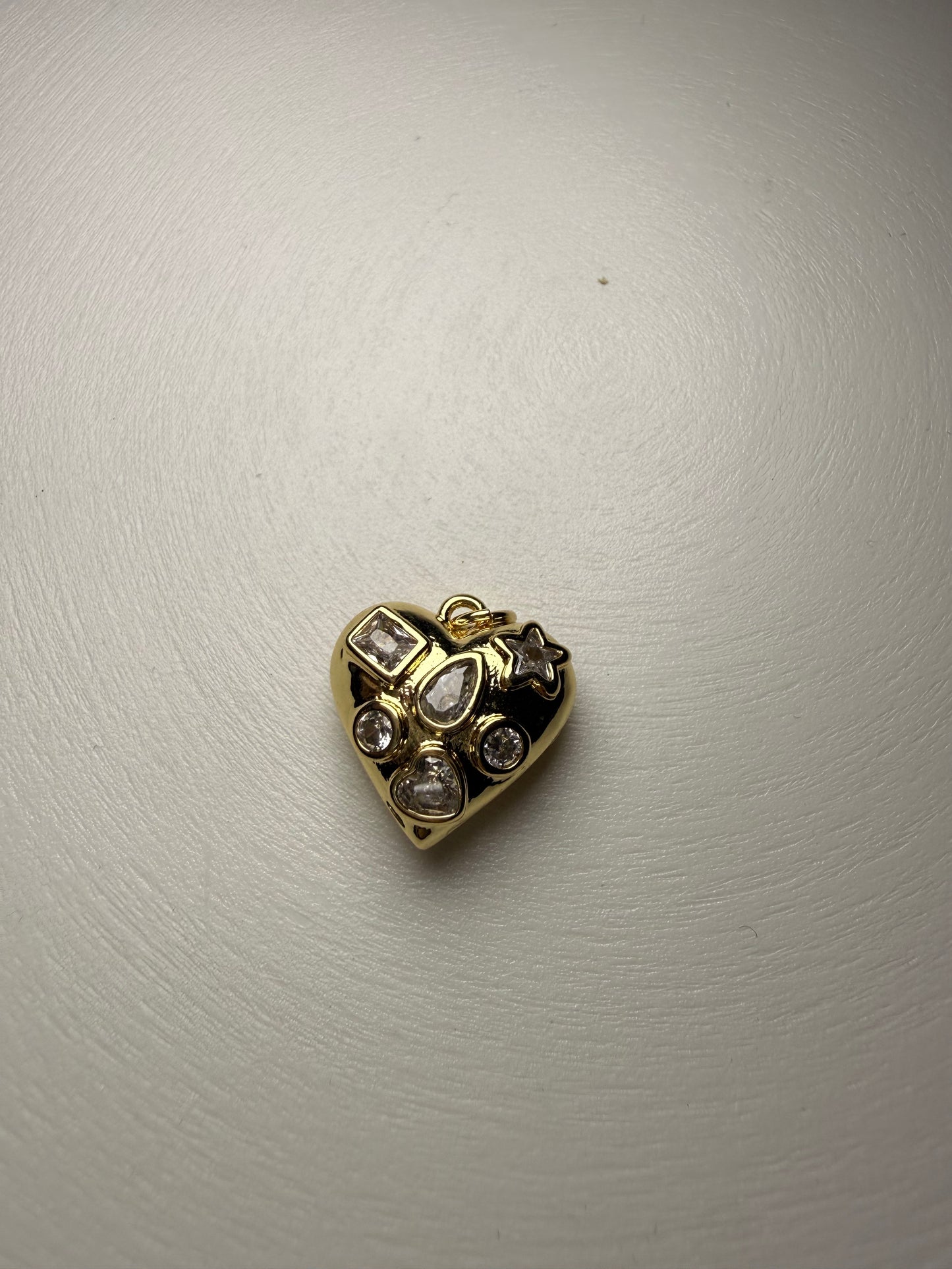 Dije Corazón Baño de Oro 18K