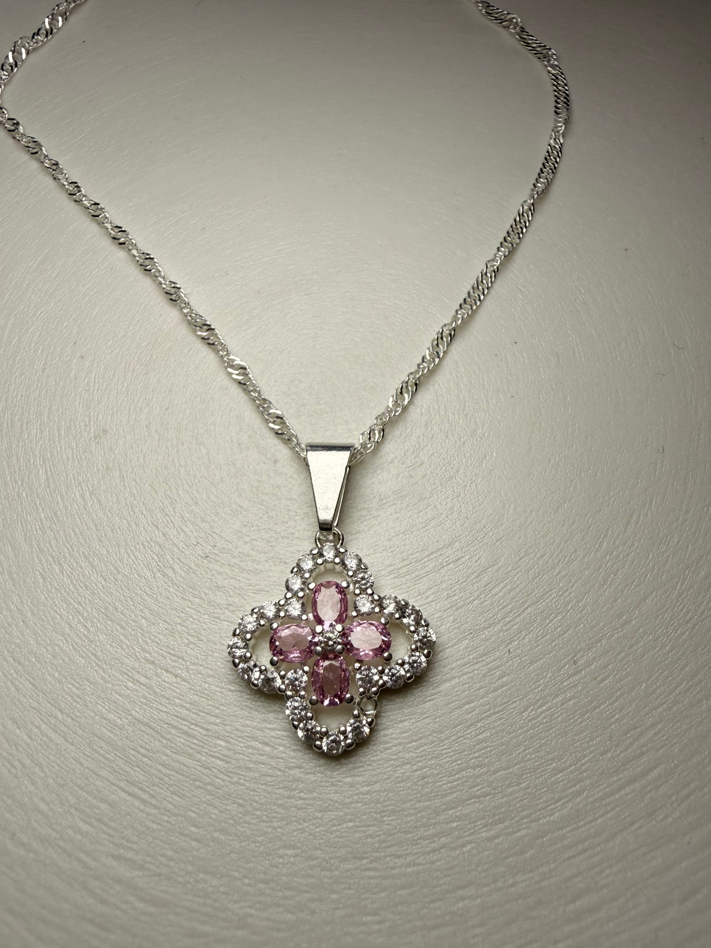 Collar Flor Rosada – Plata 925