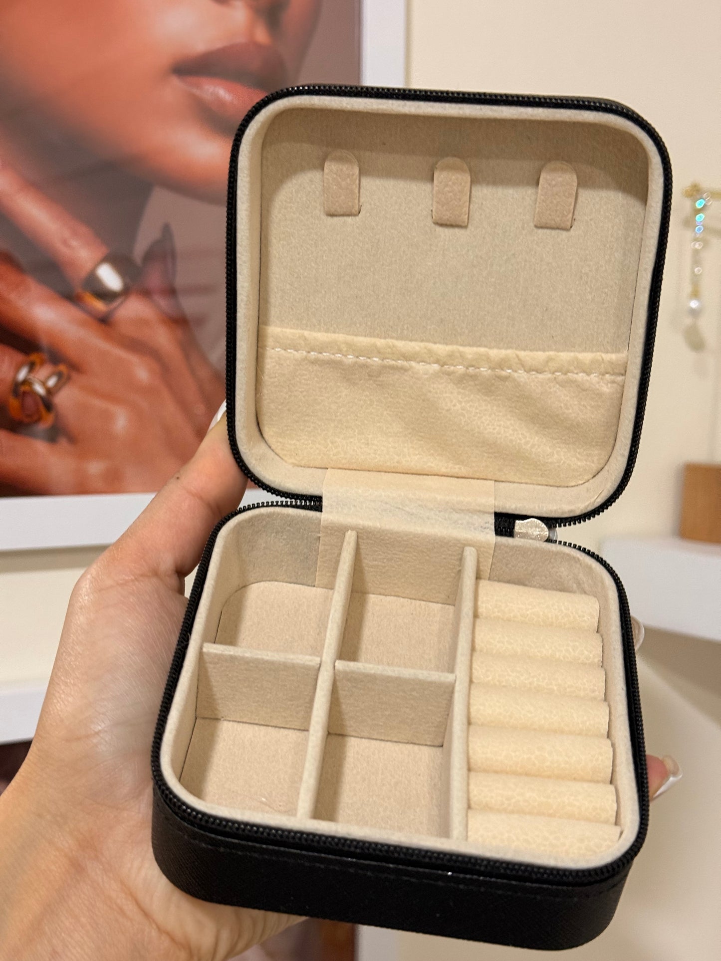 Joyero Negro – Raziel