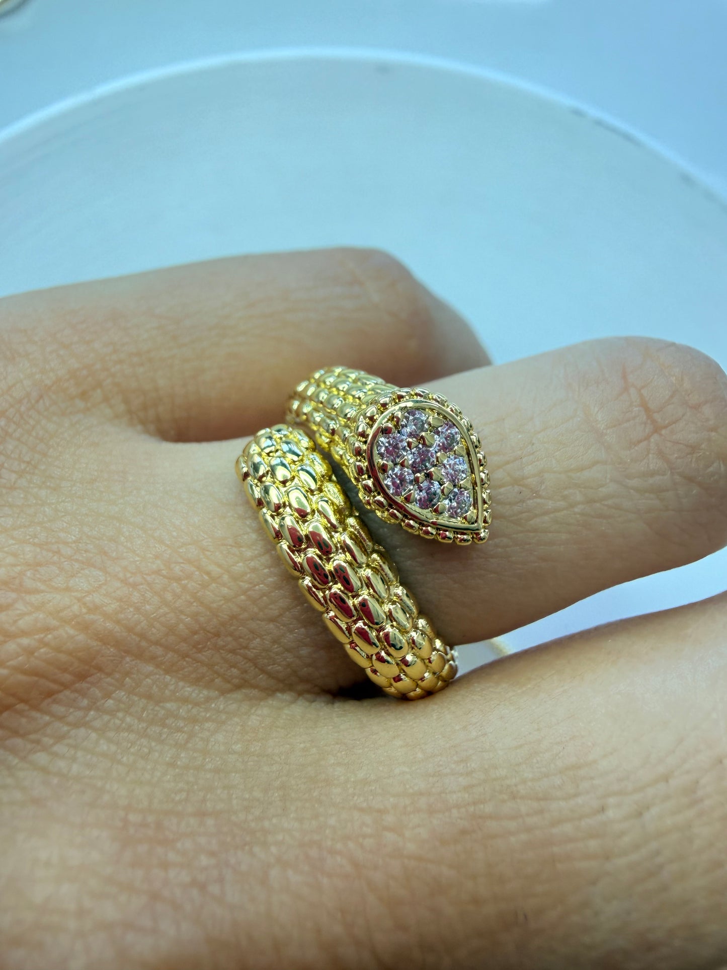 Anillo Romina Snake Pink (Baño de Oro 18K) Talla ajustable
