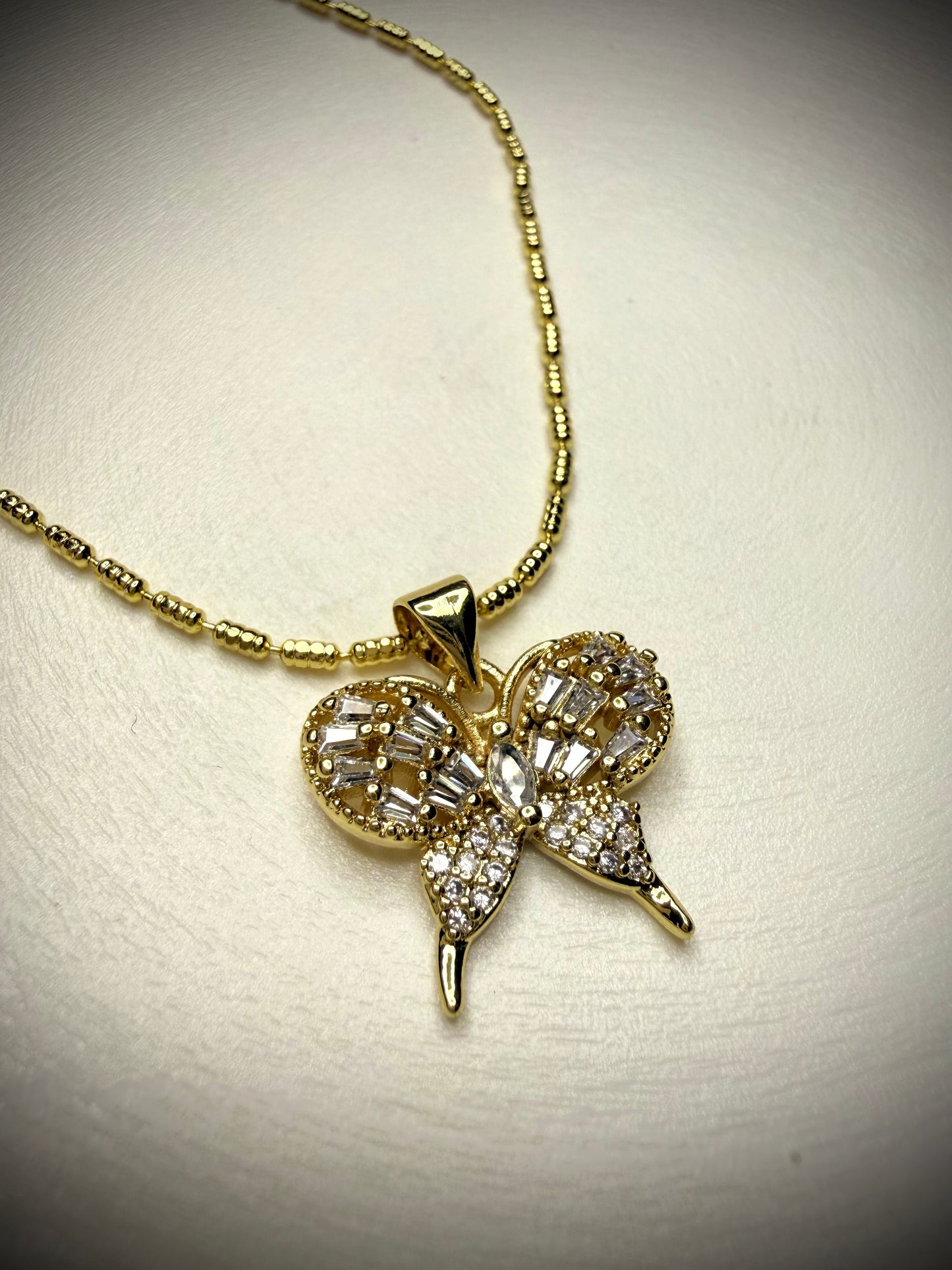 Collar Mariposa Glam (Baño de Oro 18K)