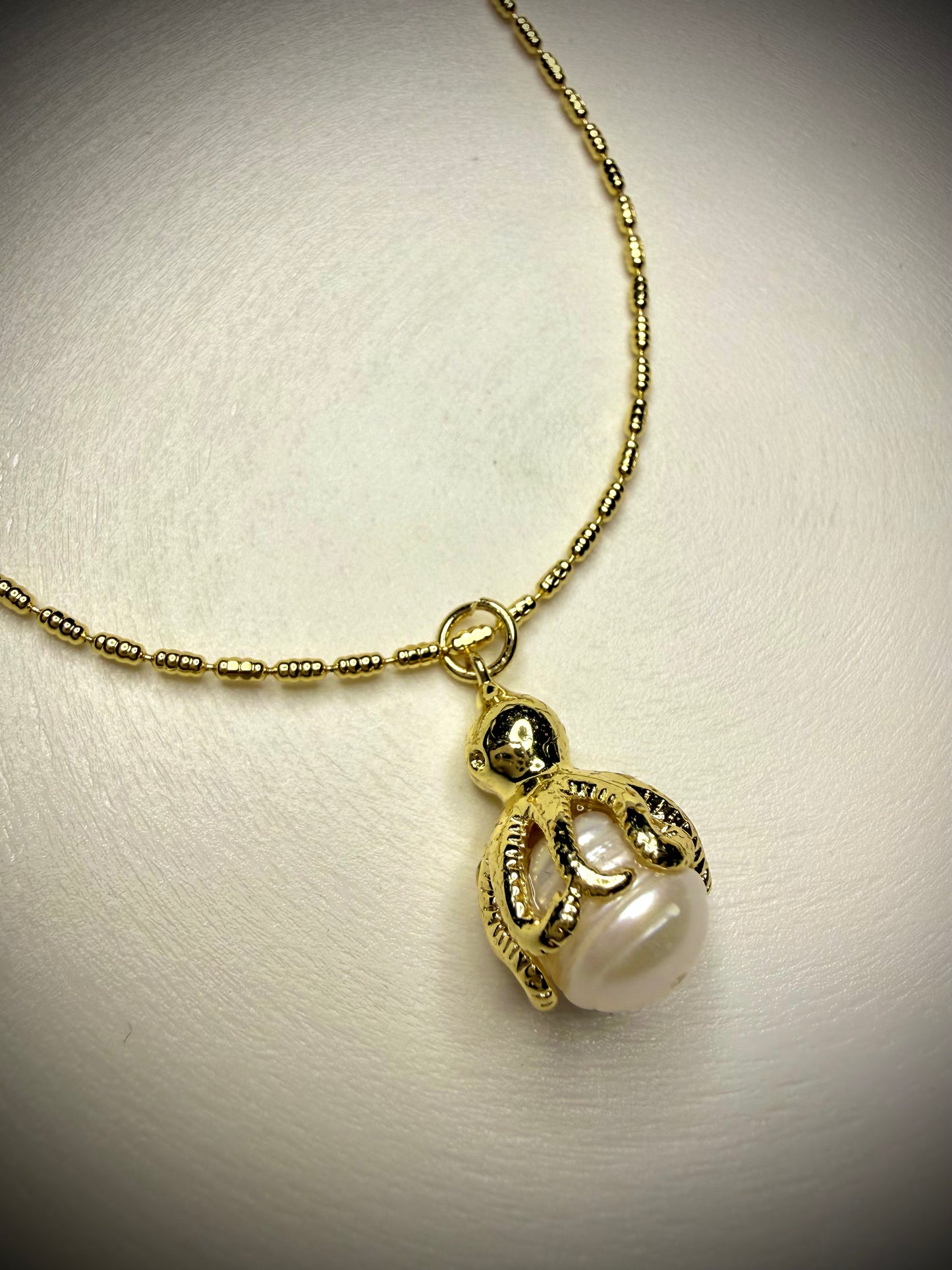 Collar Pulpo Perla (Baño de Oro 18K)