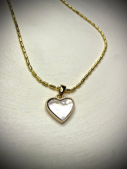 Corazón Nácar Luminoso (Baño de Oro de 18K)