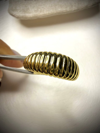 Anillo Ajustable Bold Líneas (Baño de Oro 18K)