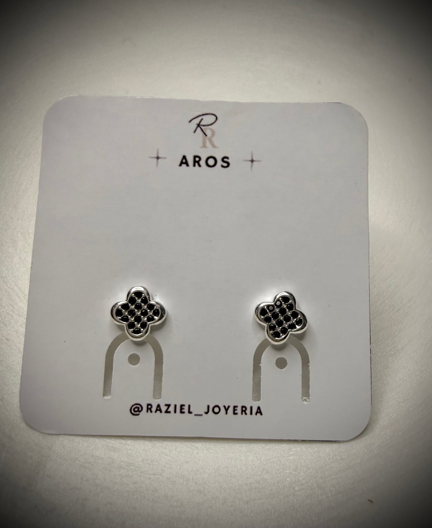 Aros Clover Black (Plata 925)