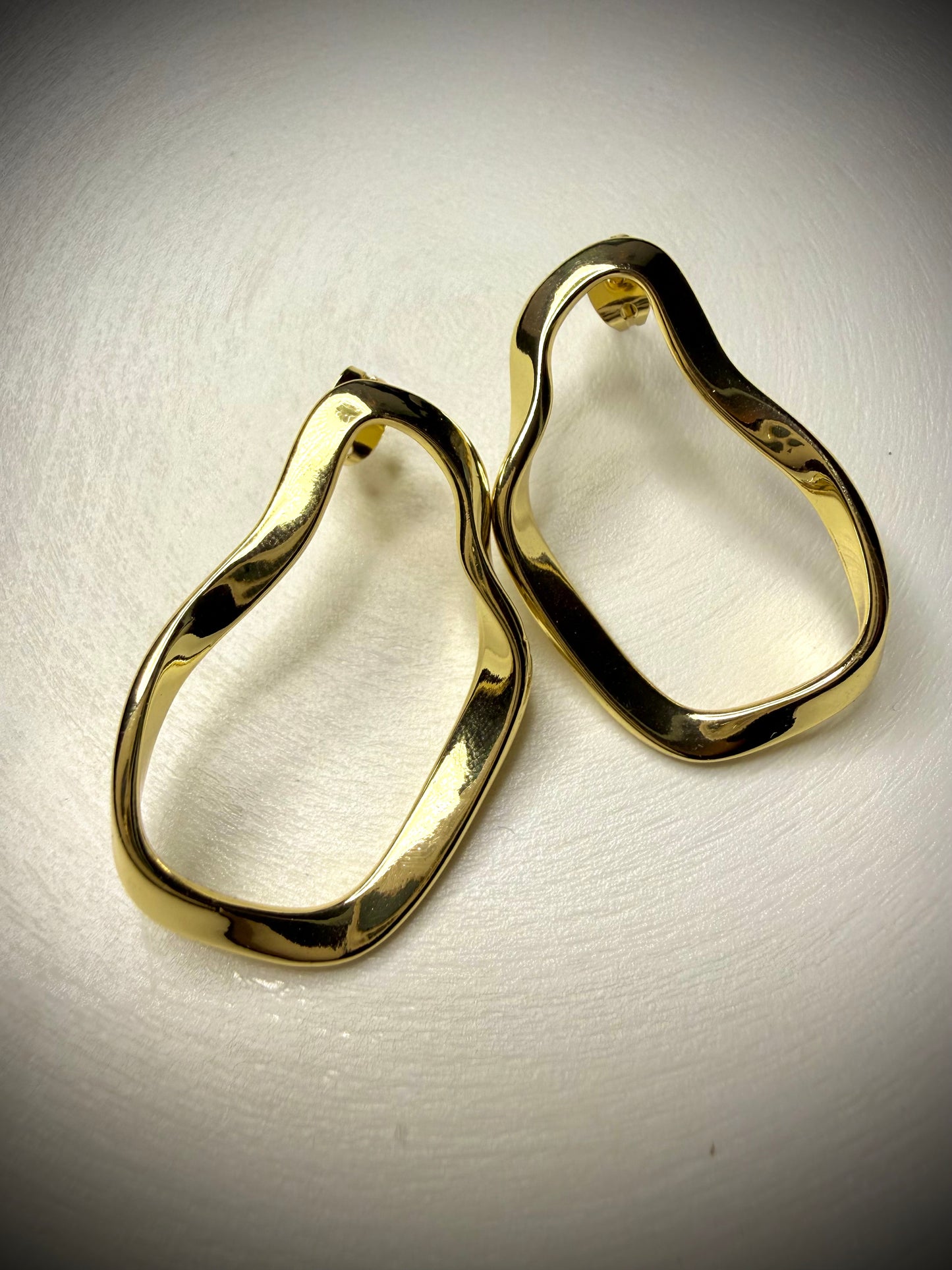 Aros Organic Wave (Baño de Oro 18K)