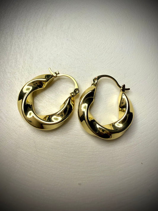 Aros Bold Curve (Baño de Oro 18K)