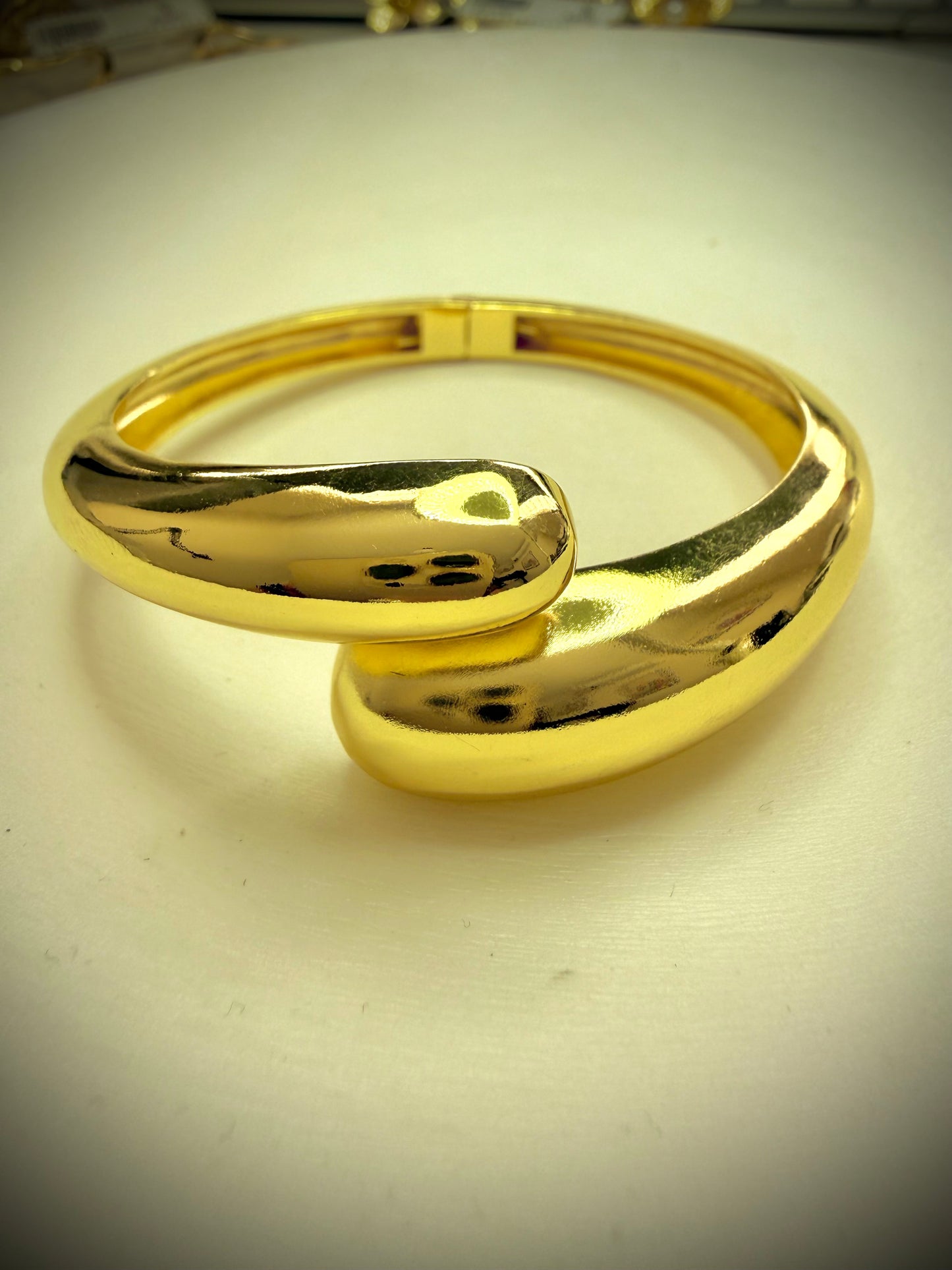 Brazalete Golden Sculpt (Baño de Oro 18K)