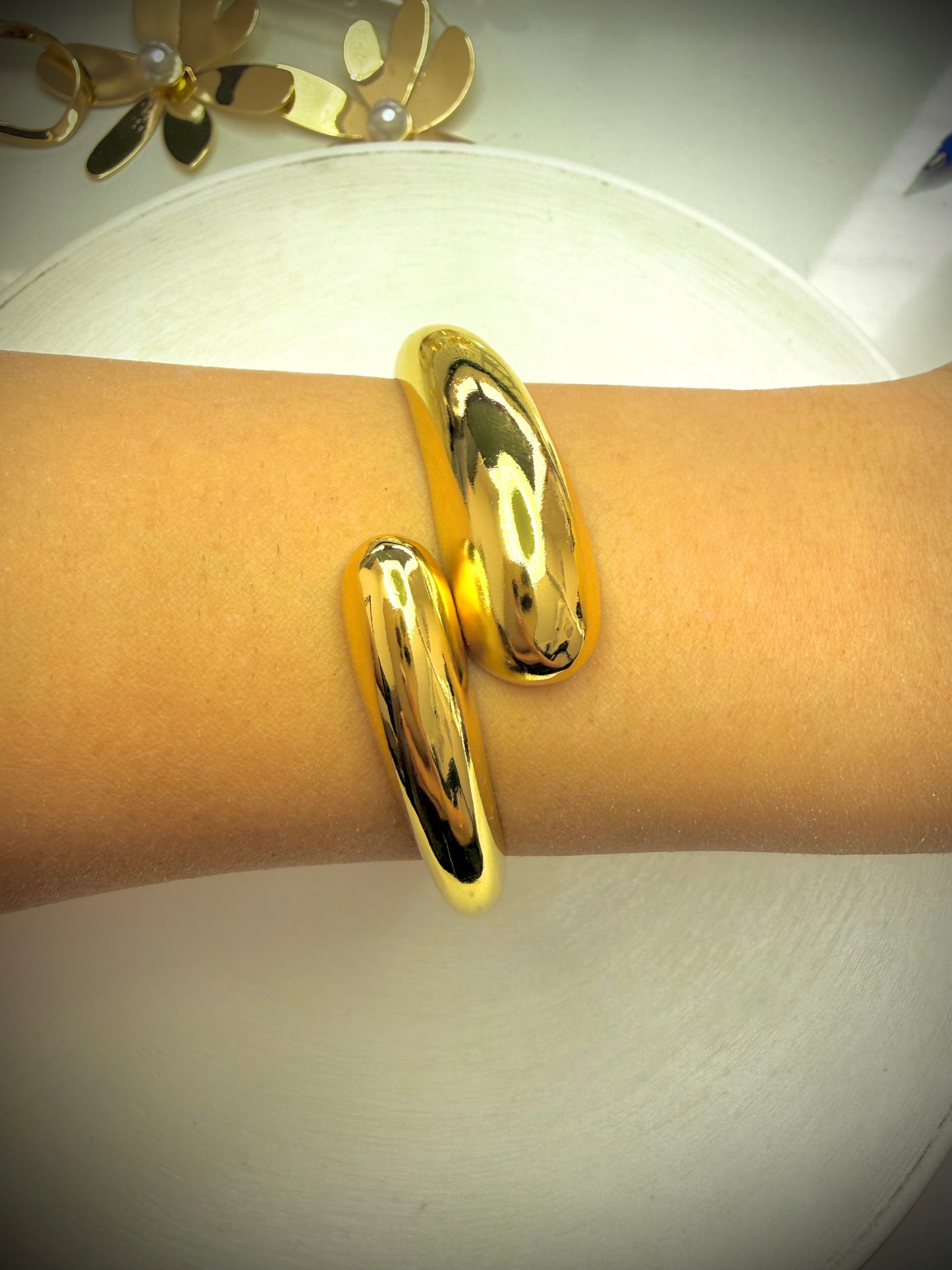 Brazalete Golden Sculpt (Baño de Oro 18K)
