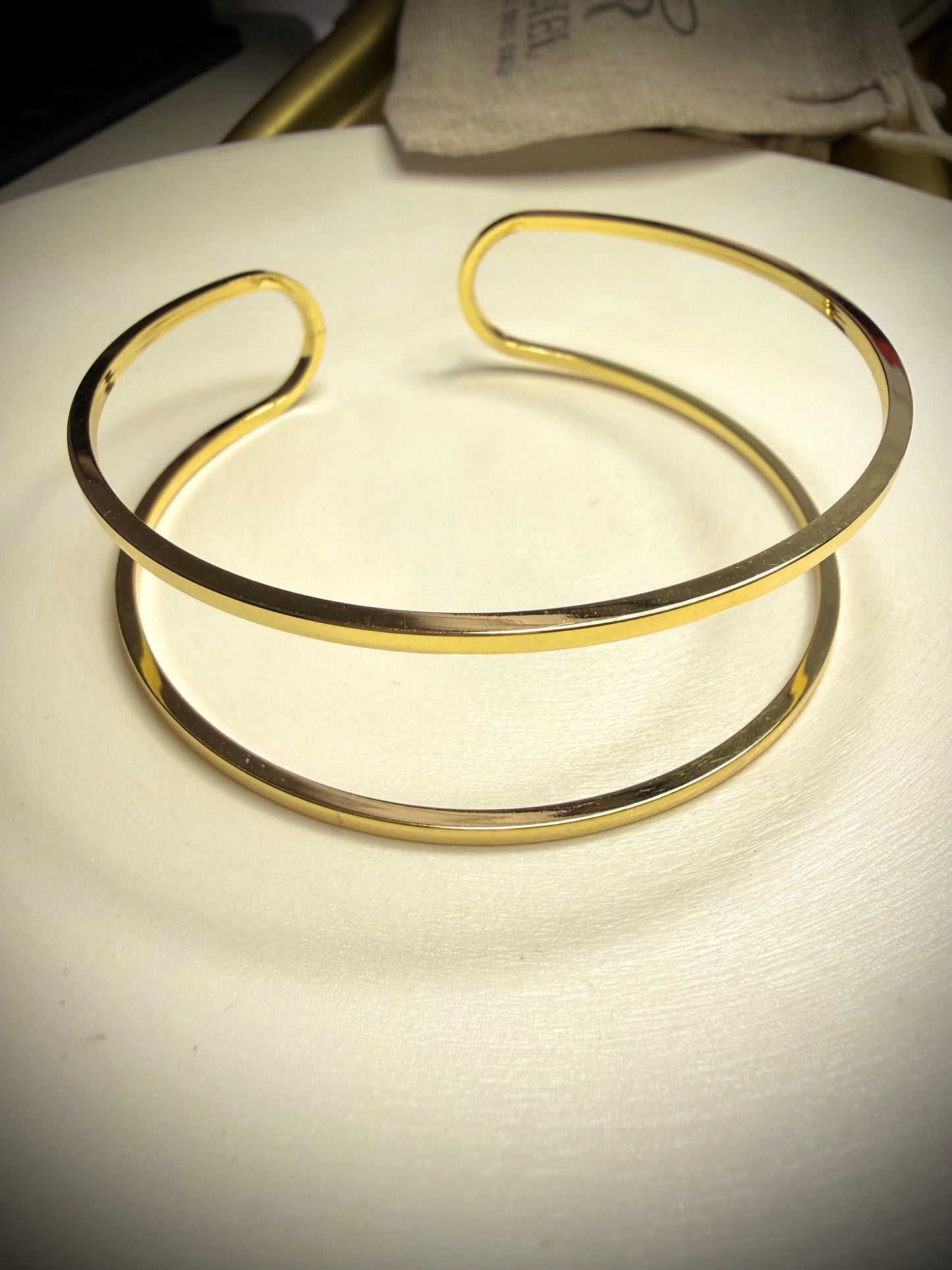Brazalete Golden Minimal (Baño de Oro 18K)